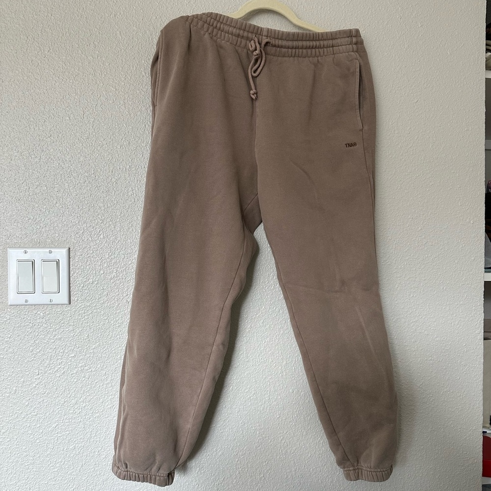 Aritzia Tna Cozy Fleece Boyfriend Sweatpant, Turner Taupe, size large